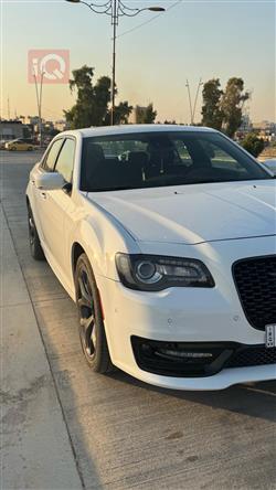 کرایسلەر 300